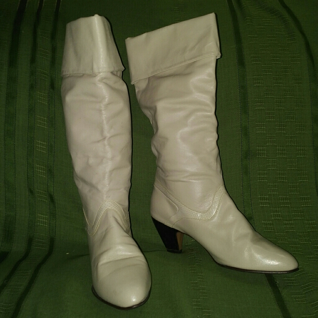 Joyce Wind Women's Boots, White, Size 7.5 W